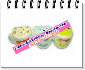 P03702 แก้วน้ำ พร้อมฝา พิมพ์ลาย น่ารัก สีหวาน ราคาส่งต่อ 1 โหล : 12 อัน
