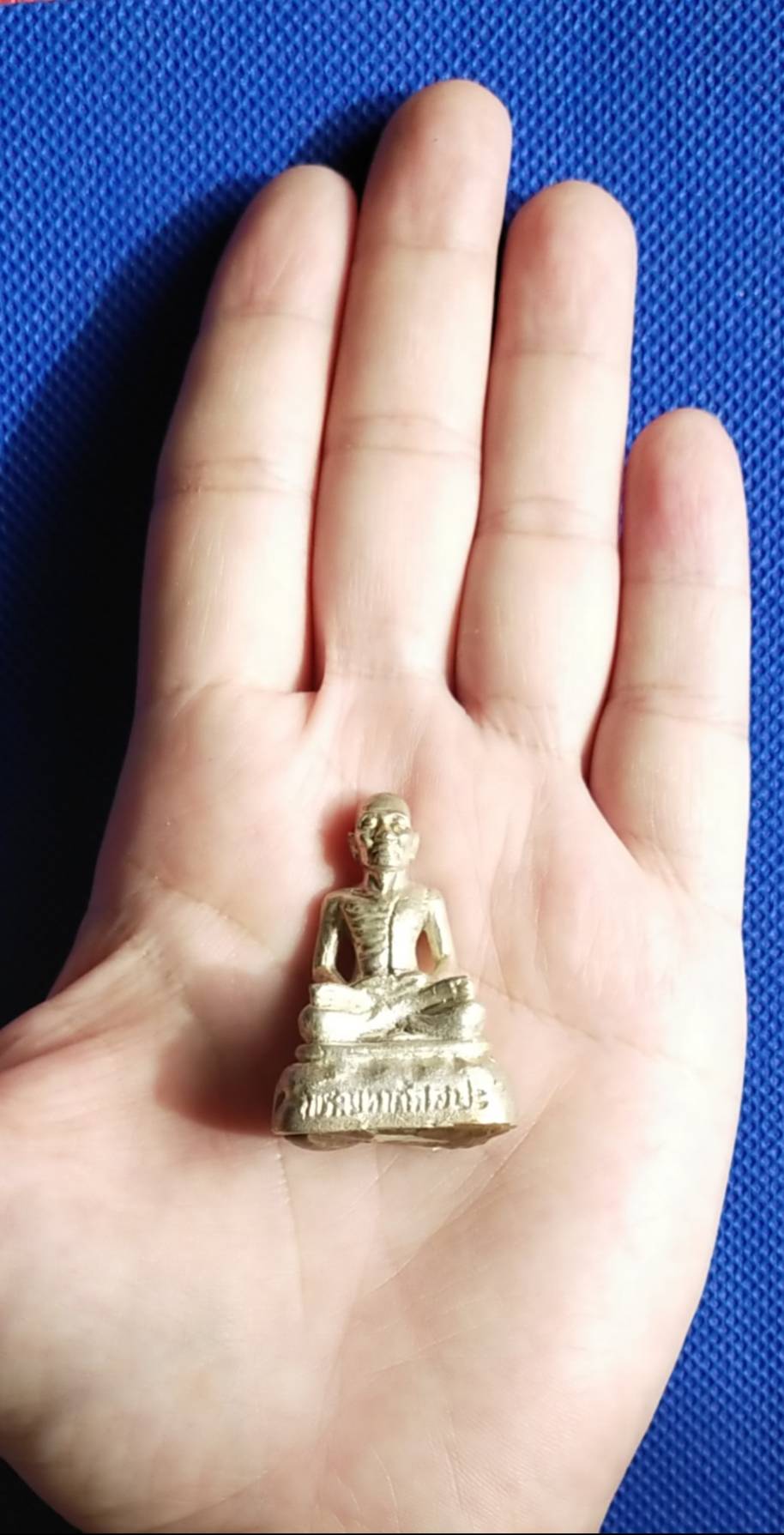 พระมหากัสสปะ เนื้อเงิน เลข2. อุดมวลสารใต้ฐาน ตะกรุด 3ดอก ▪สร้างน้อย120องค์ ❇หลวงปูสิงห์โต จิตฺตธมฺโม❇