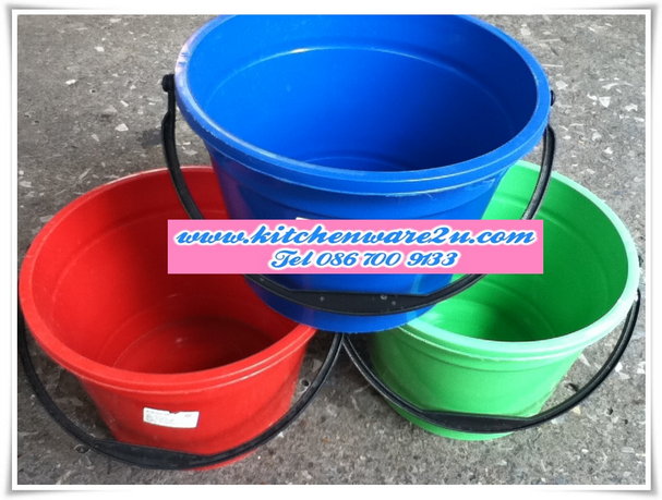 P06945 ถังน้ำ B-10 สี (24.5*24.5*16.5 cm) (ราคาส่งต่อ 12 โหล: 144 ใบ:เฉลี่ย 180 บาท/โหล)