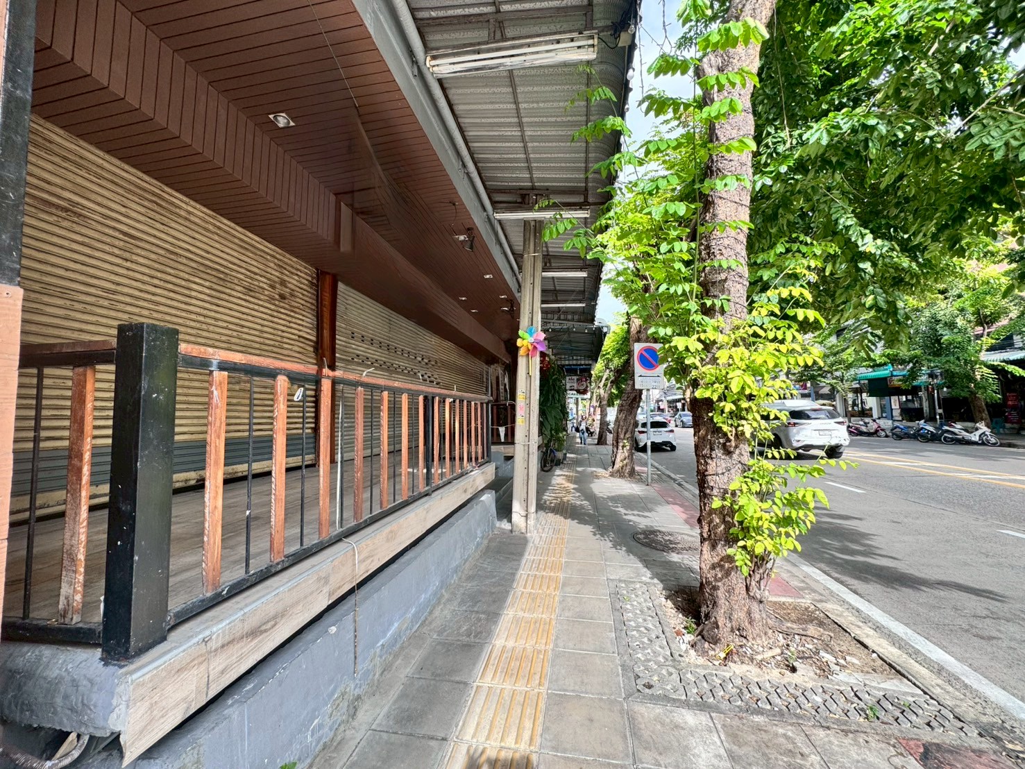 ให้เช่าอาคารพาณิชย์อุดมสุข 4 ชั้น 3คูหา ใกล้BTSบางจาก (N.1863)