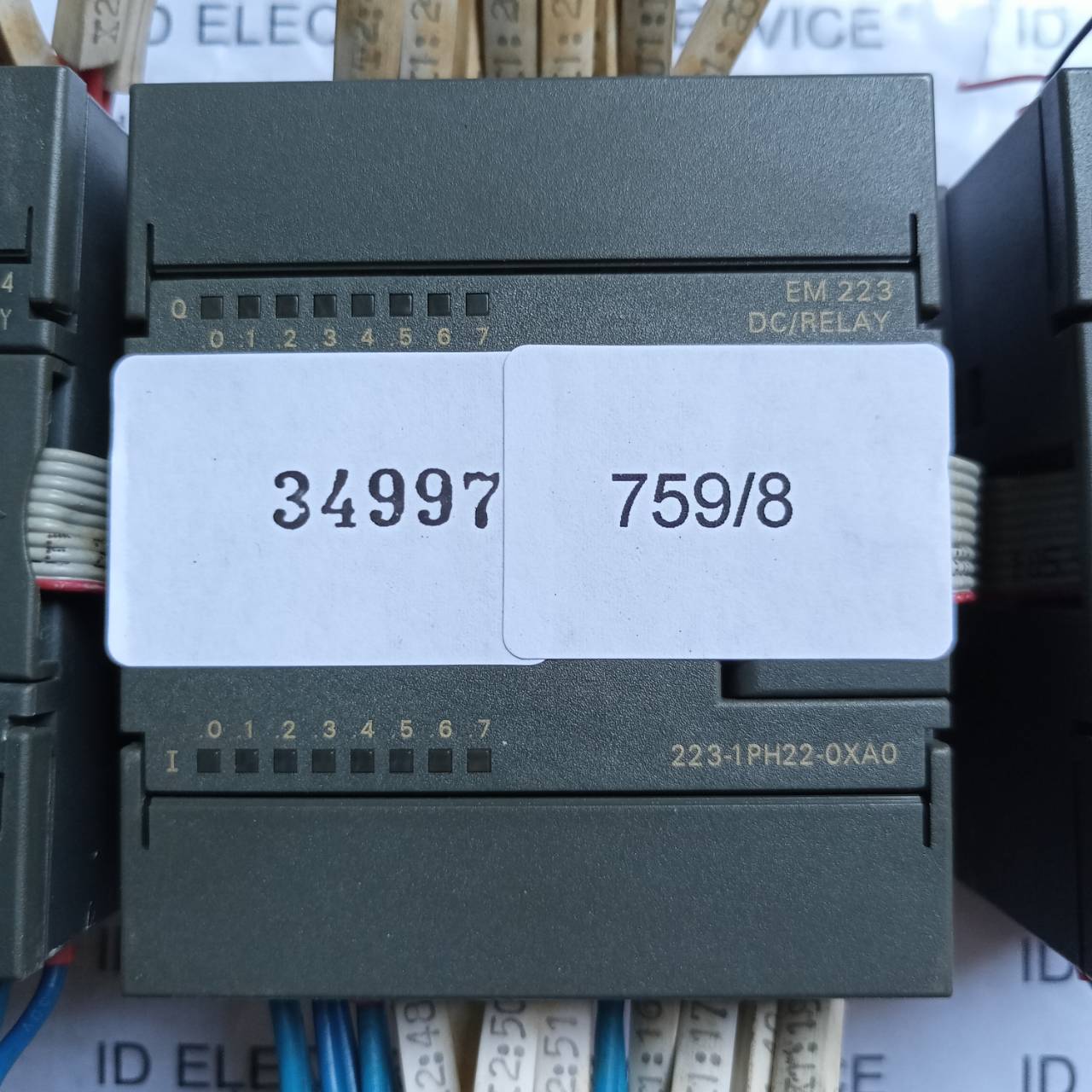 PLC " SIEMENS " MODEL : 6ES7 223-1PH22-0XA0