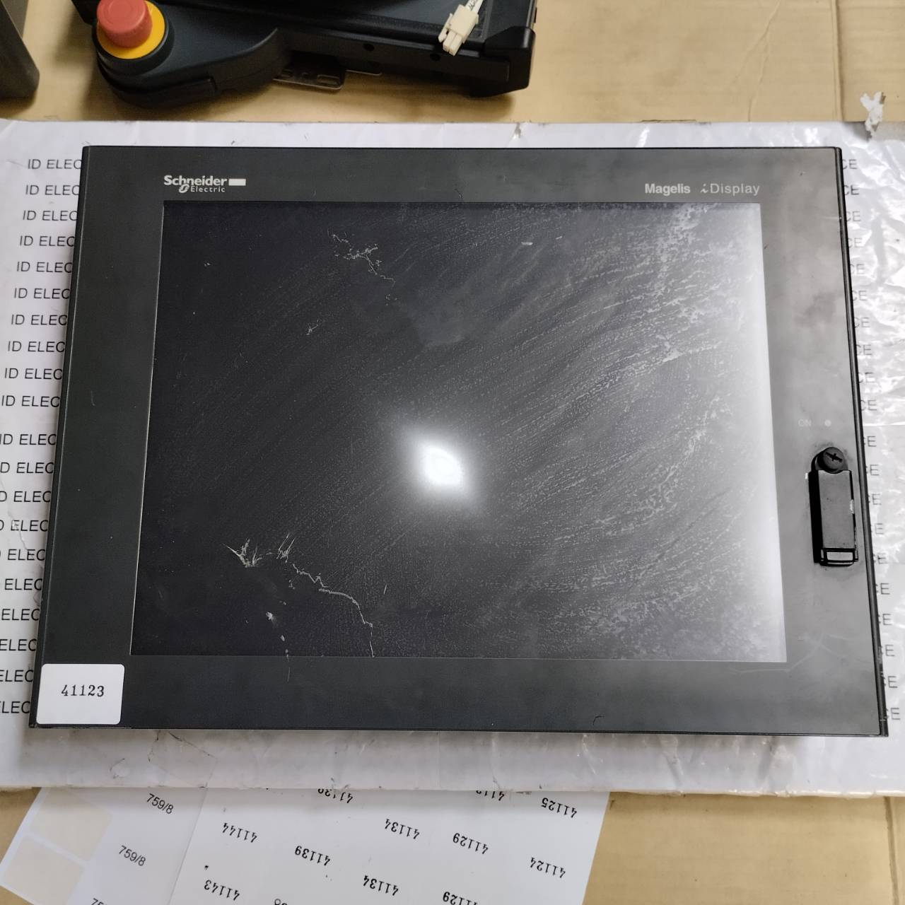 LCD TOUCH SCREEN " SCHNEIDER " MODEL : MPCYT50NAN00N