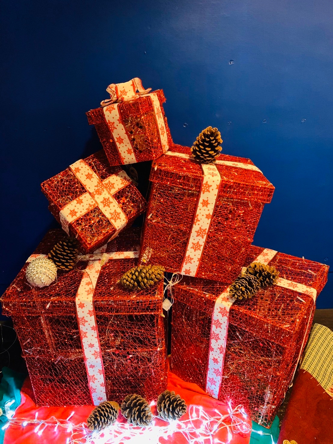 กล่องของขวัญคริสต์มาสตกแต่ง"6ชิ้น"