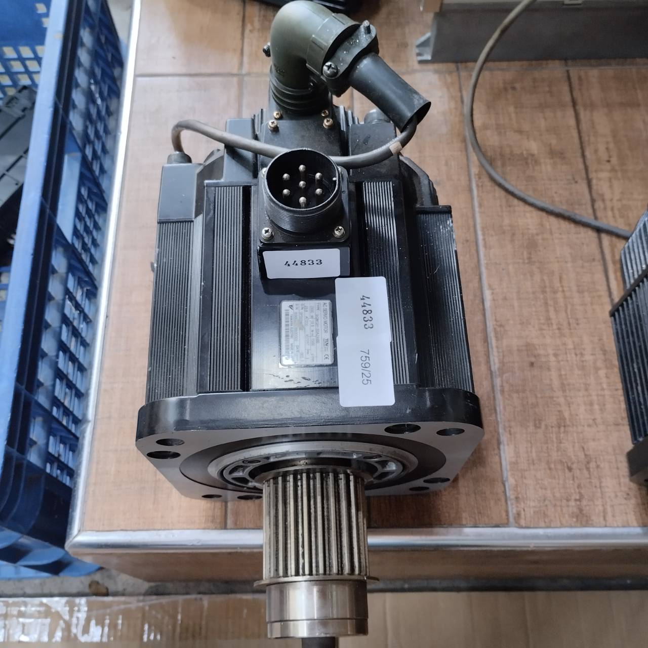 SGMGH-30A2A6B SERVO MOTOR "YASKAWA"