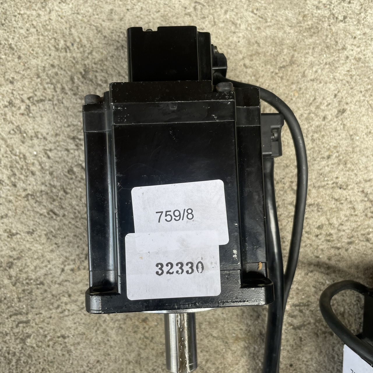 SERVO MOTOR " HARMO " MODEL : SGMAS-08AXA-DH42