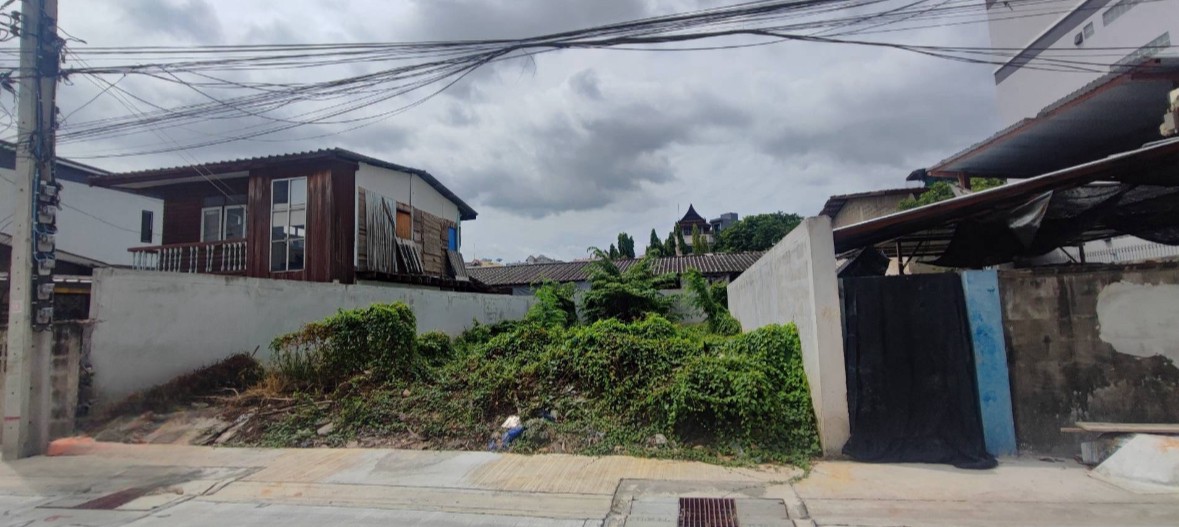 ขายด่วนที่ดินเปล่า ลาดพร้าว80 ราคาถูกสุดในย่าน!! (N.1351)