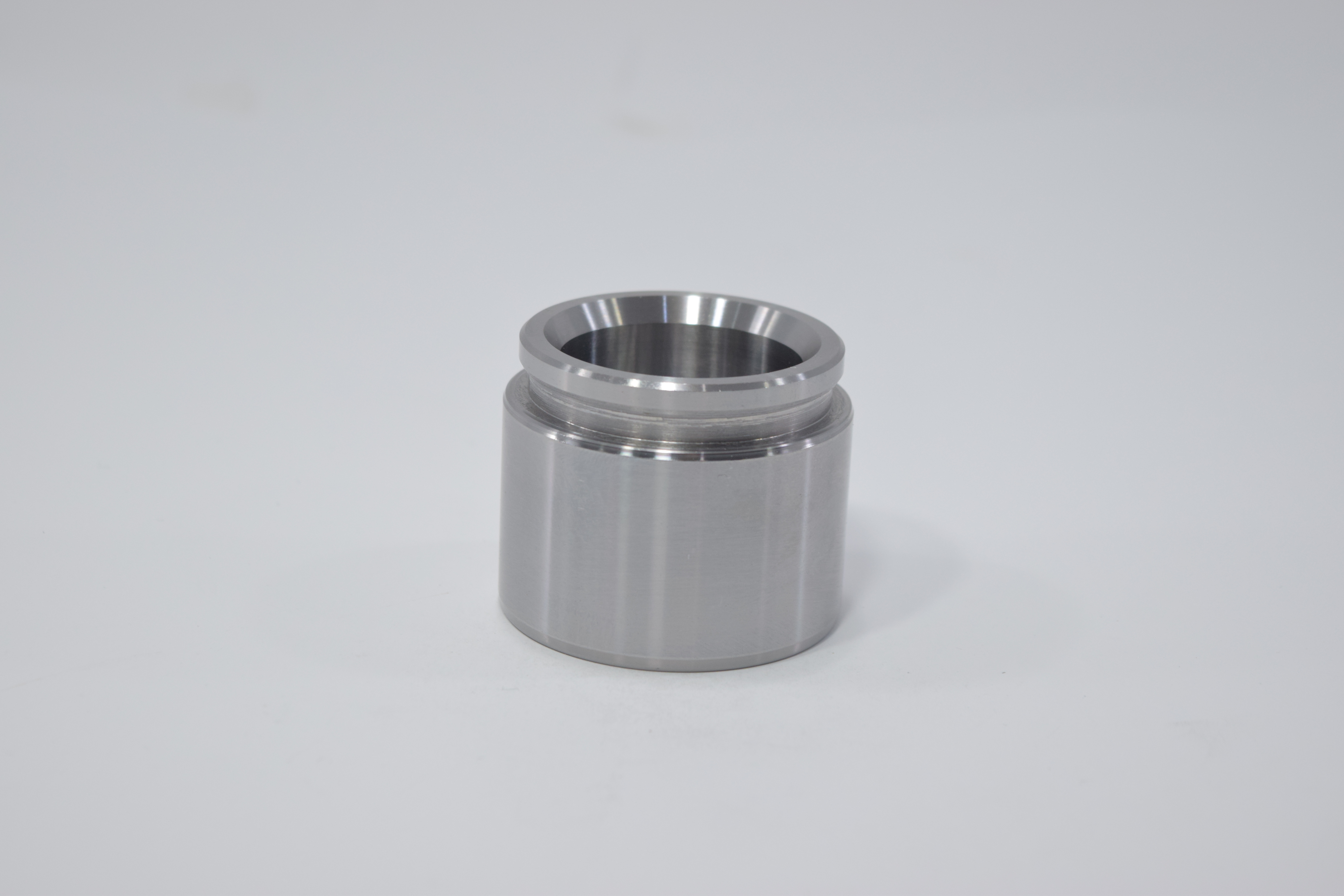 (ประกัน 6 เดือน) ลูกสูบดิสเบรค MITSUBISHI C12 II , E.12 , E.15 มิตซุบิชิ / 3PD-7260 / MB 238726 / ขนาด วงนอก 53.80 / สูง 44.50 / (จำนวน 1 ชิ้น) (CALIPER PISTON)