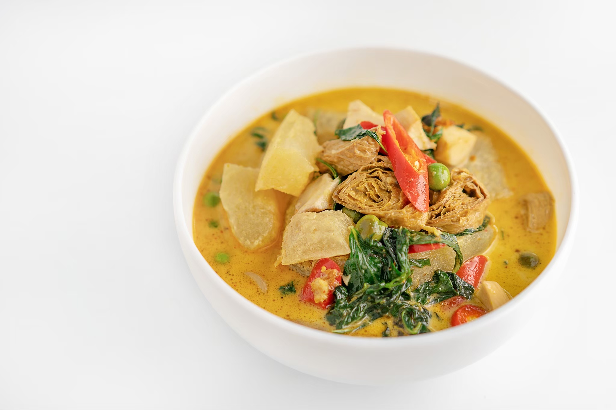 แกงเขียวหวานฟักเจ (Thai green curry with winter melon)