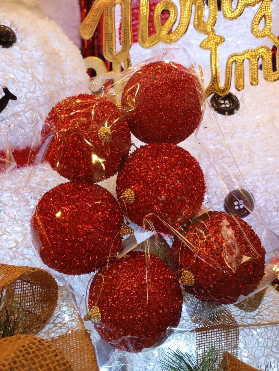 ลูกบอลลวดลายพิเศษ ธีมสีแดง