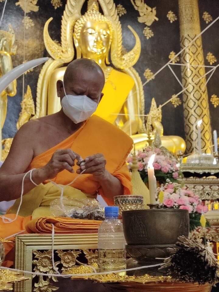 ท้าวเวสสุวรรณ รวยพันล้าน หลวงปู่หมุน วัดบ้านจาน จ.ศรีสะเกษ ปี 2565 (เนื้อชนวนรวยพันล้าน)