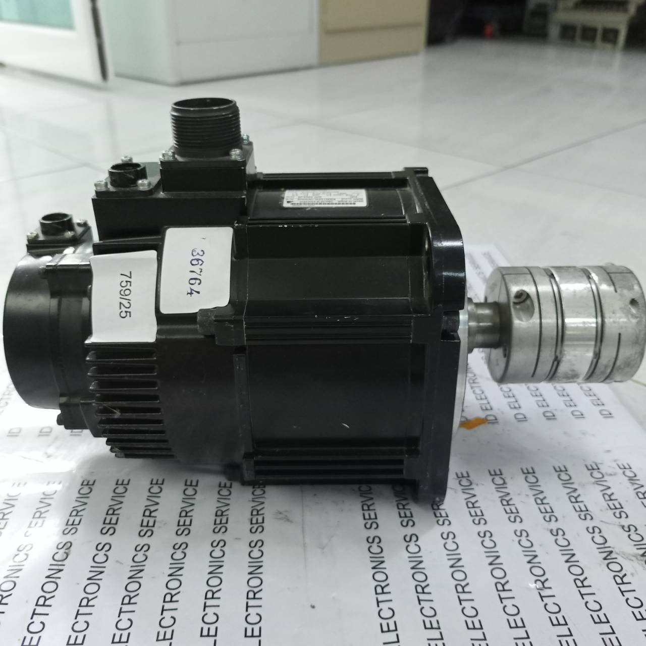 ขาย SGMGV-13DDA2B SERVO MOTOR "YASKAWA"