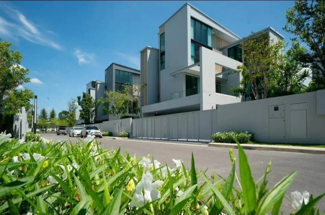 ให้เช่าบ้านเดี่ยวViveกรุงเทพกรีฑาบ้านหรูหราพร้อมเข้าอยู่