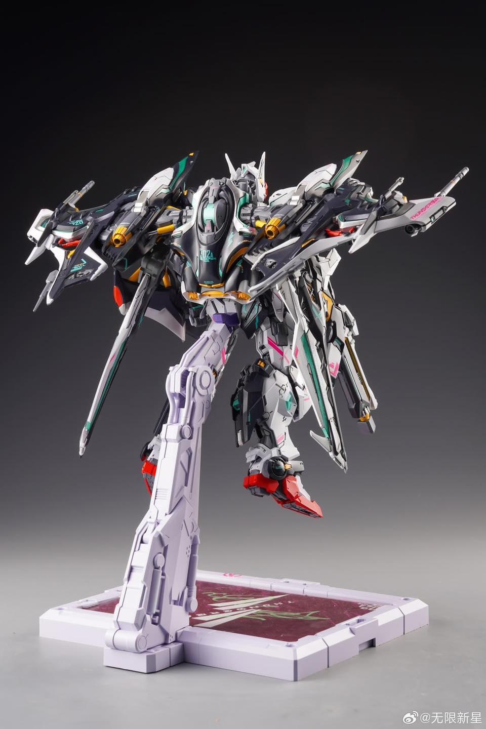(MG) 1/100 In Era+ Thunderbolt 2.0 with Manta Ray Equipment [Infinite Dimension]