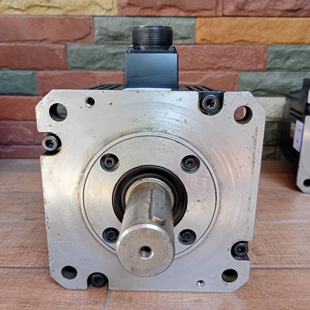 ขาย ซ่อม จำหน่าย SERVO MOTOR “MITSUBISHI” Model : HC-SFS202B