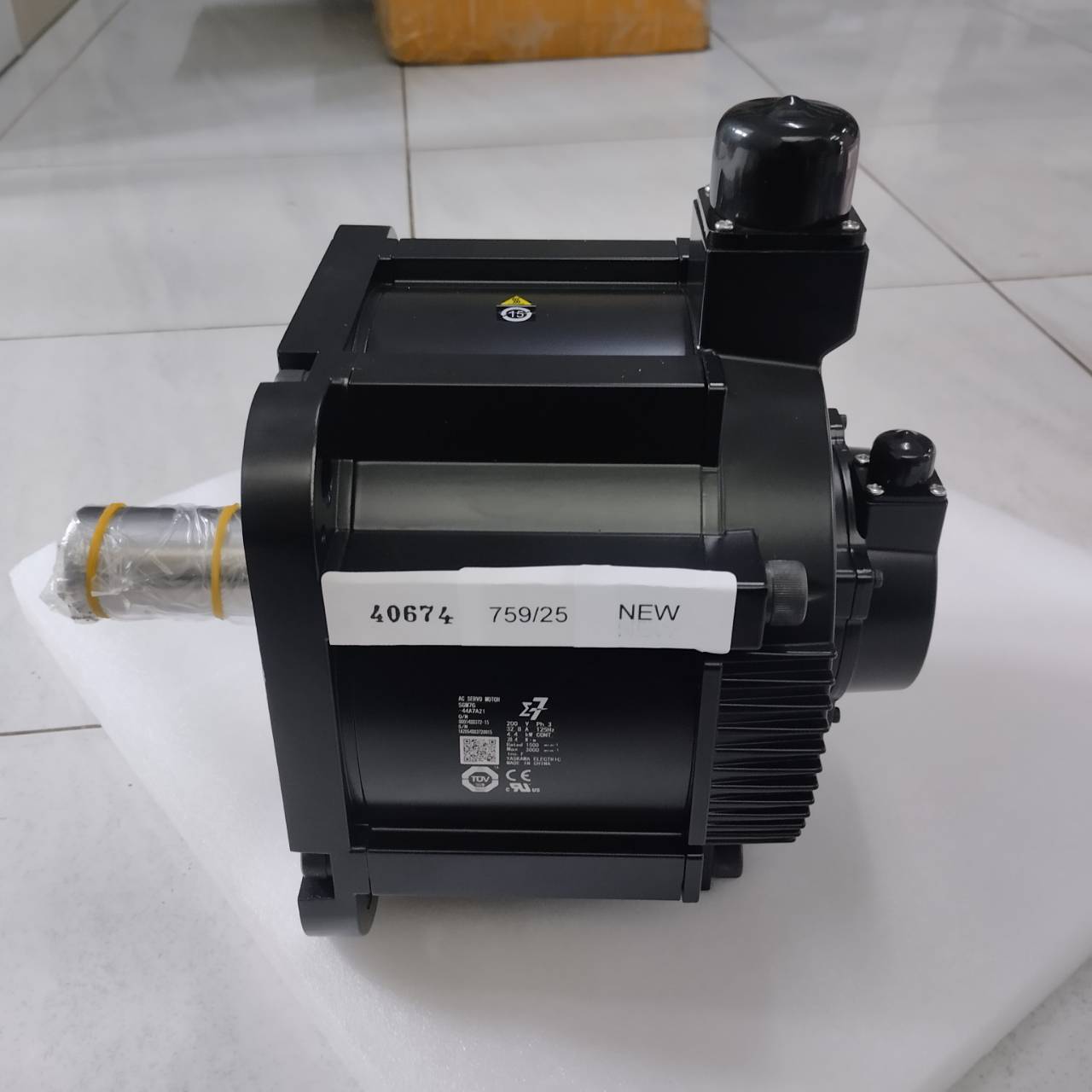 ซ่อม SGM7G-44A7A21 SERVO MOTOR "YASKAWA"