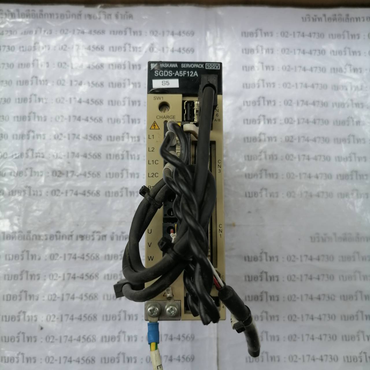 SGDS-A5F12A DRIVE "YASKAWA"