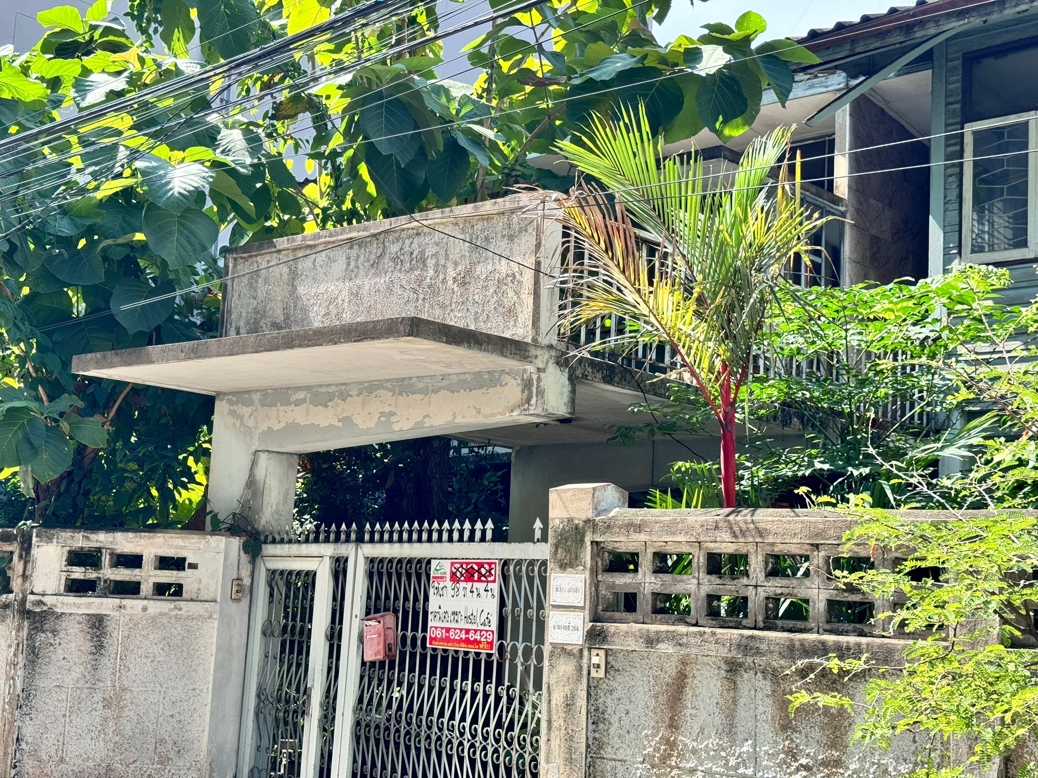 ให้เช่า บ้านเดี่ยว 2 ชั้น ซอยสีลม 14 ขนาด 98 ตารางวา บางรัก ใกล้ BTS สุรศักดิ์ (N.1484)