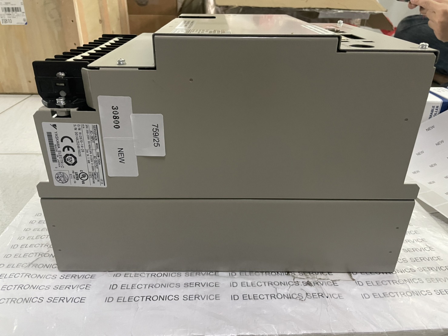 DRIVE SGDM-75ADA "YASKAWA"