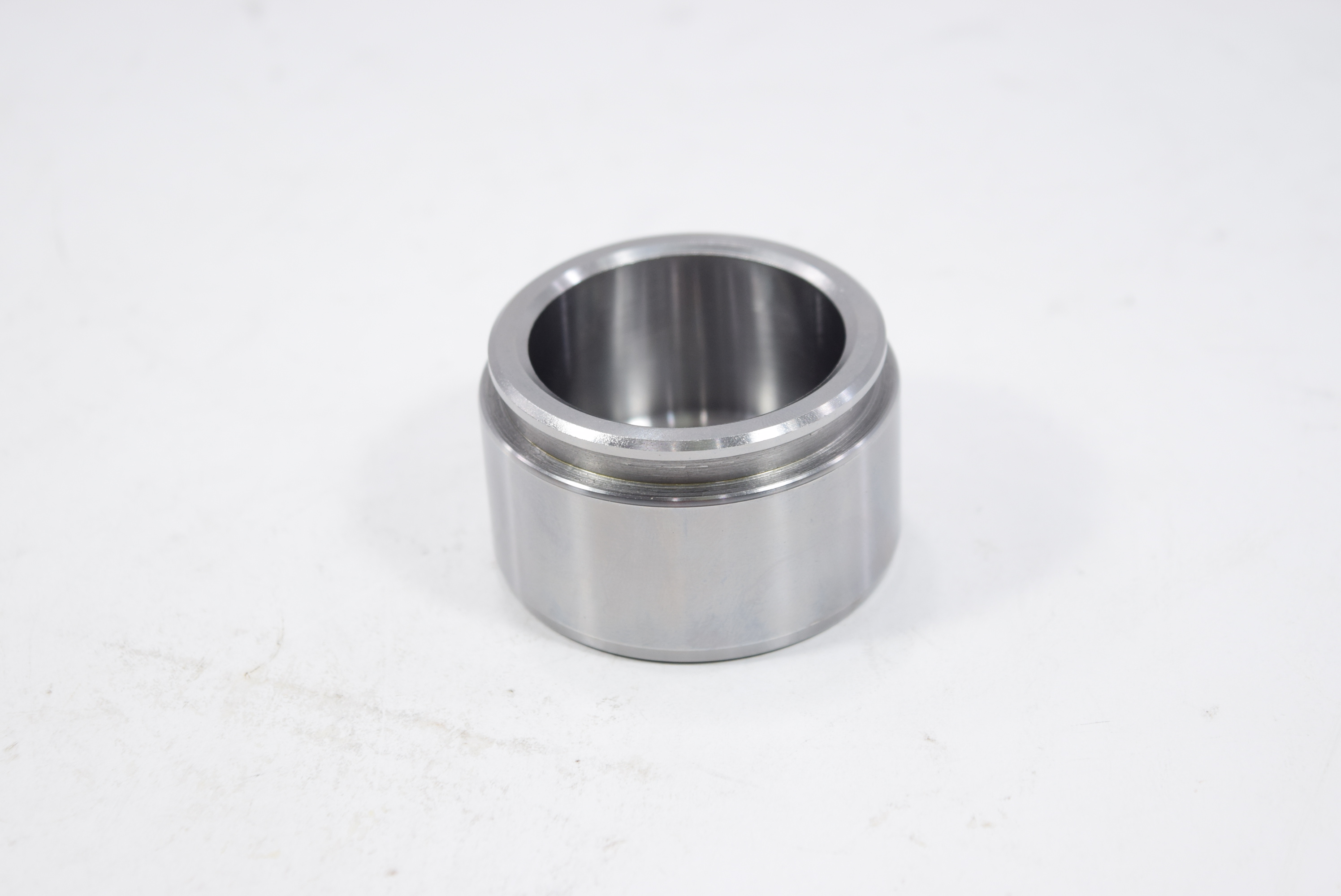 ลูกสูบดิสเบรค TOYOTA HZJ105 / ตัวหน้า โตโยต้า / 3PD-3813 / 47732 - 60010 ขนาด วงนอก 51.00 / สูง 31.00 (จำนวน 1 ชิ้น) (CALIPER PISTON)