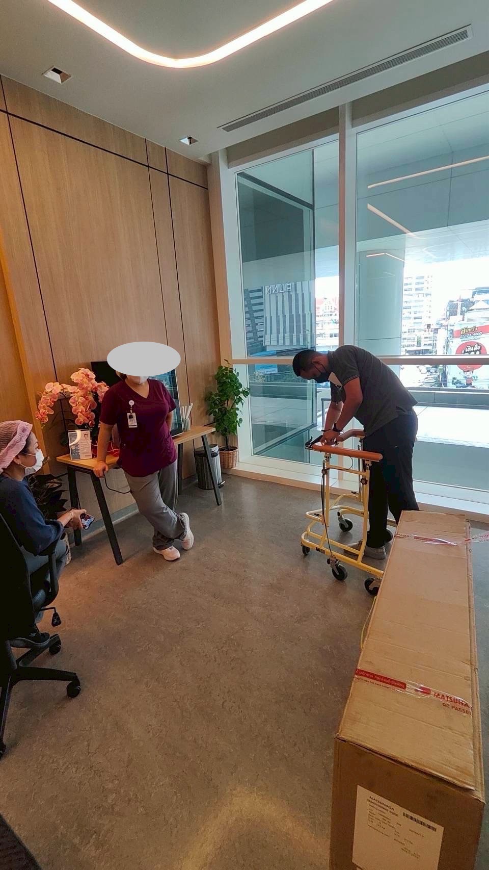 รถเข็นช่วยพยุงเดิน MATSUNAGA รุ่น SM40 แบบ 6 ล้อ พับได้ แบรนด์จากประเทศญี่ปุ่น (Japan Quality)