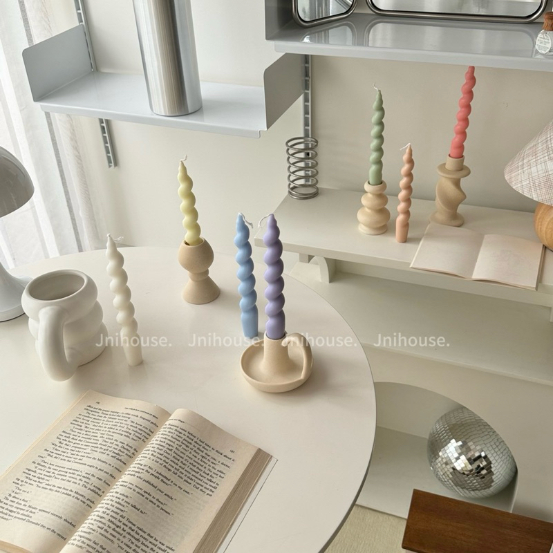 [พร้อมส่ง] Jnihouse : เทียนเกลียว เทียนหอมพาสเทล (Pastel Candle)