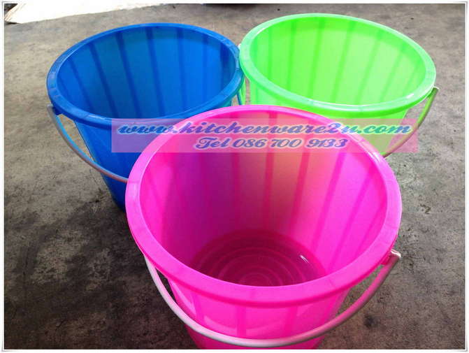 P06638 ถังน้ำ 1 แกลอน เกรดเอ สีสวย สส (ราคาส่งต่อ 1 โหล :12 ใบ)