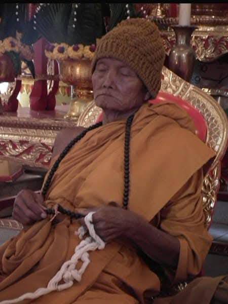 พระสังกัจจายน์ รุ่นแรก (เลขมงคล 652) หลวงปู่เกลี้ยง วัดโนนแกด จ.ศรีสะเกษ ปี2556 (เนื้อเหล็กน้ำพี้แก่ชนวนนวะ)