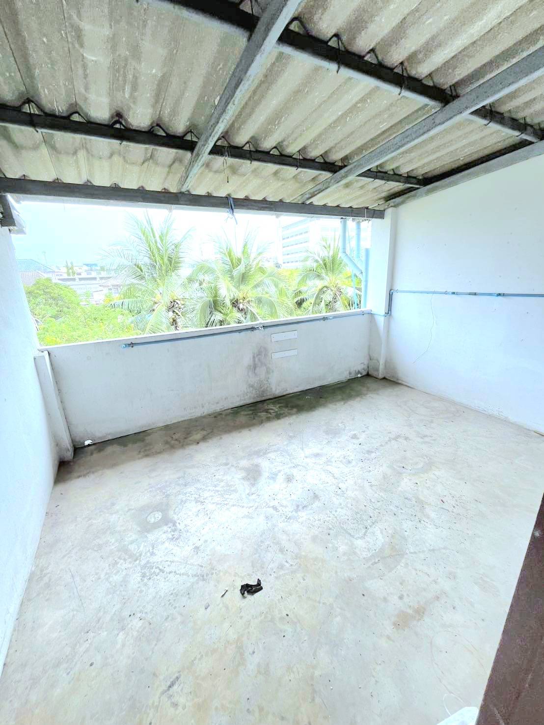 ขายอาคารพาณิชย์ (ตึกแถว ) 3.5 ชั้น ซอยเอกชัย 34 (ซอยกำนันแม้น) เนื้อที่ 22.2 ตร.ว. ทำเป็นโฮมออฟฟิศได้