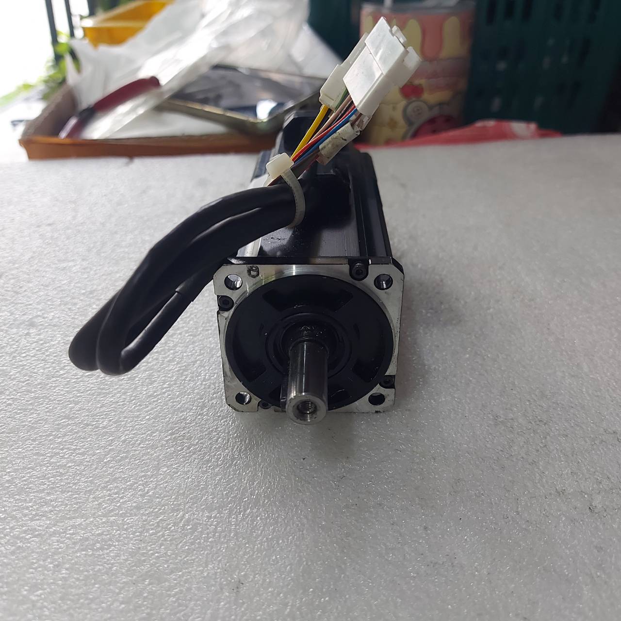 Q2AA05020DCPR3M MOTOR "SANYO DENKI"