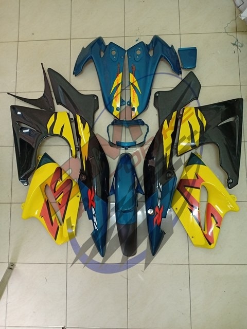 ชุดสี Ls NEW เต็มคัน สีเขียว154/ดำ ปี2000 4,500 กรัม