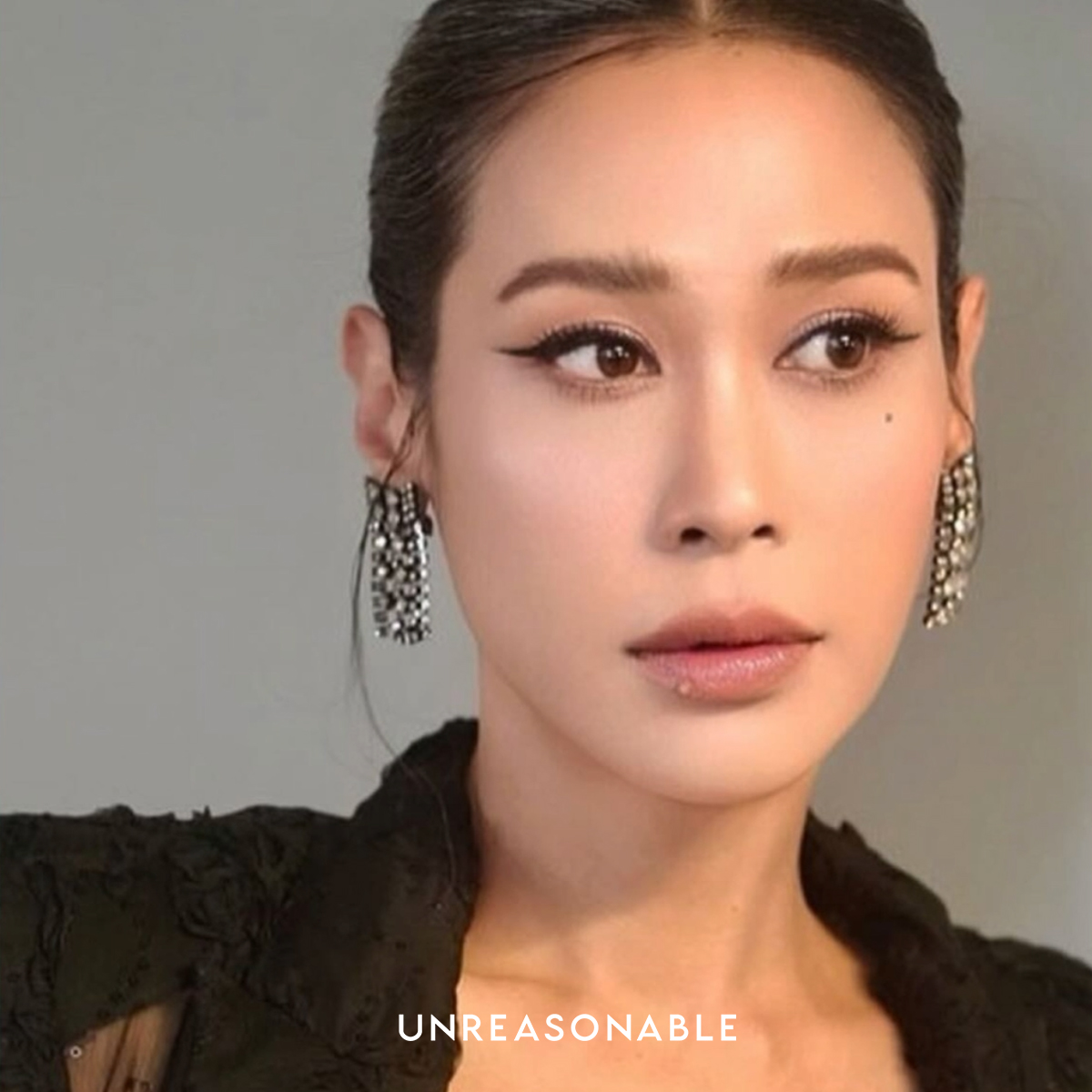 Crystal Chandelier Earrings ต่างหูคลิป ต่างหูก้านเงินแท้ น้ำหนักเบา UA0699-01 Unreasonable Accessories