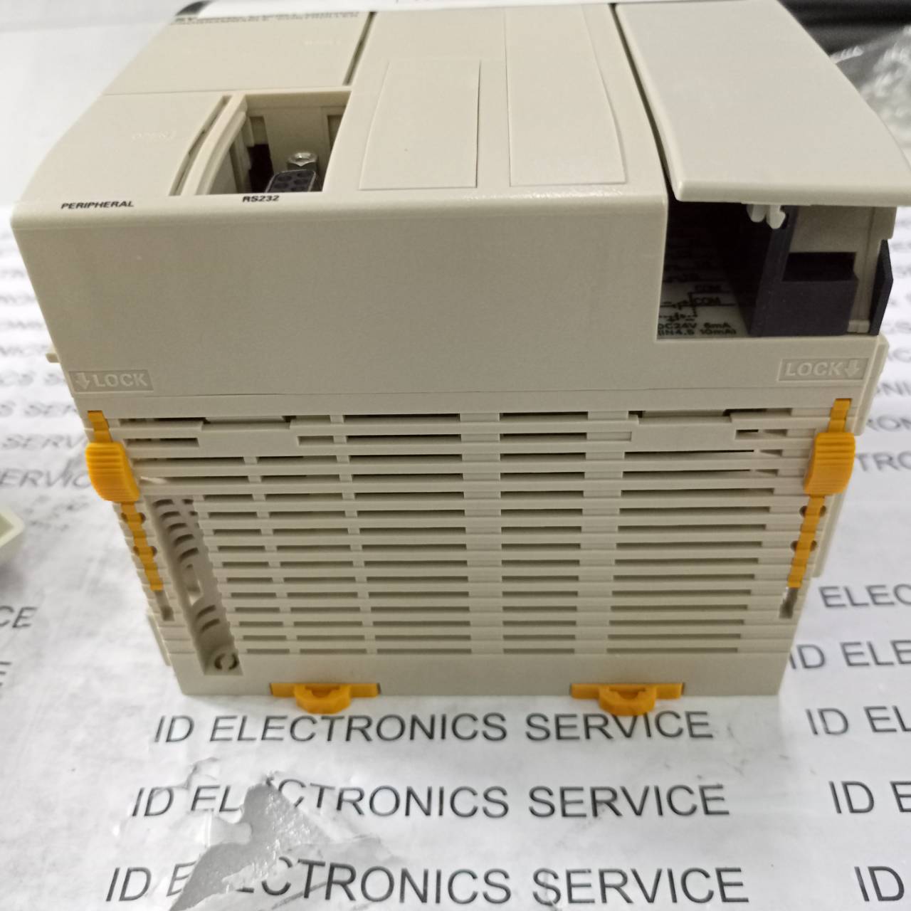 PLC " OMRON " MODEL : CQM1-CPU21