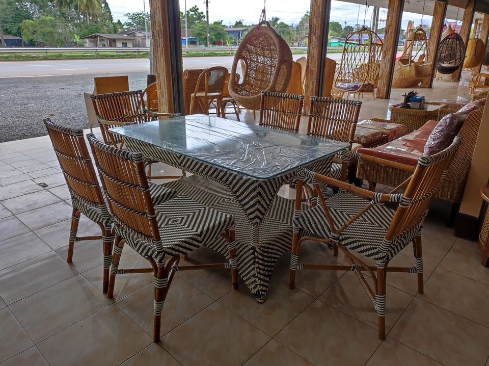 ชุดนั่งทานอาหาร 6 ที่นั่ง