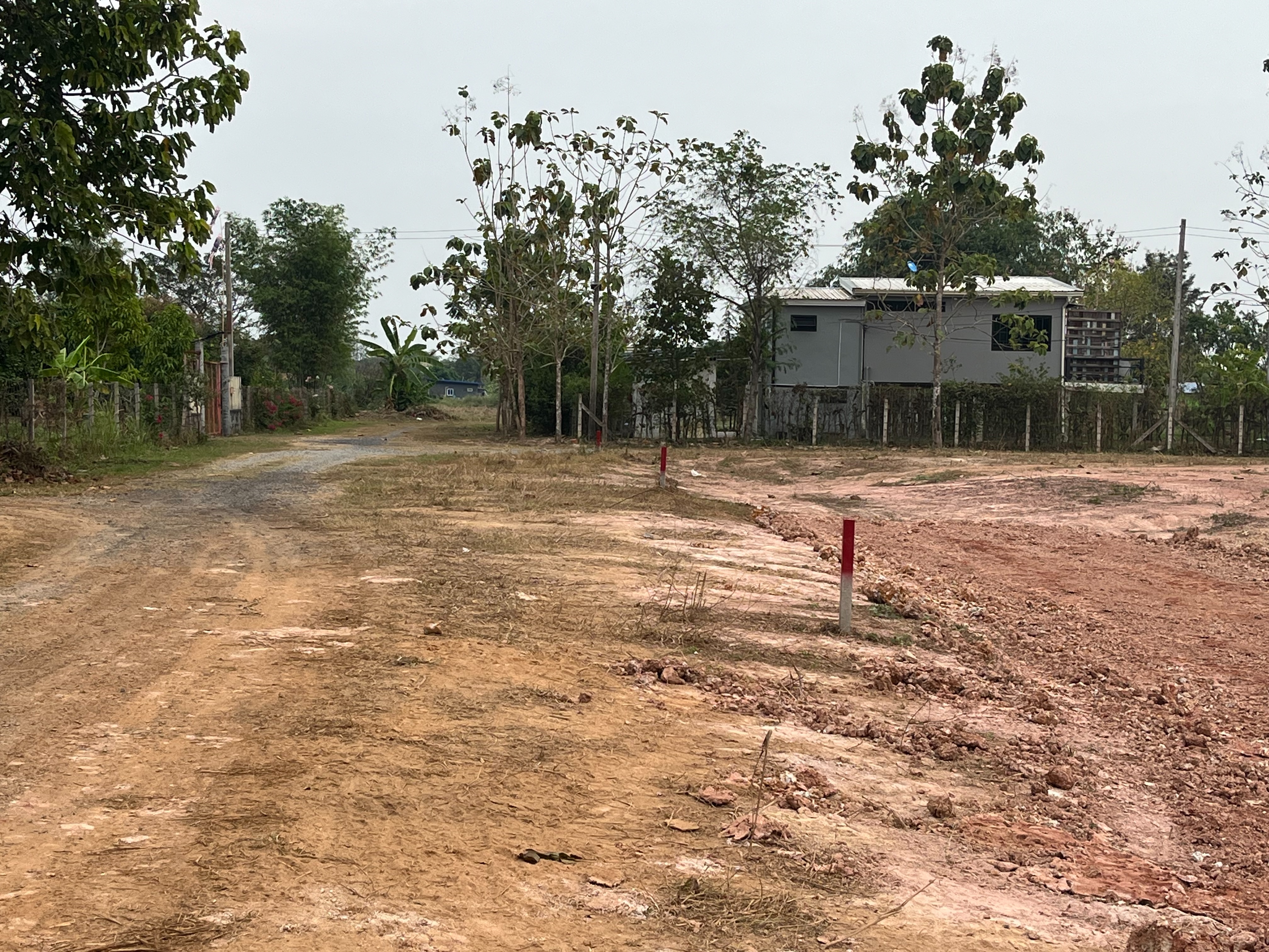 ที่ดินนครนายก วิวภูเขาสวยๆ เนื้อที่ 1-1-78 ไร่ ครุฑแดง อ.บ้านนา จ.นครนายก