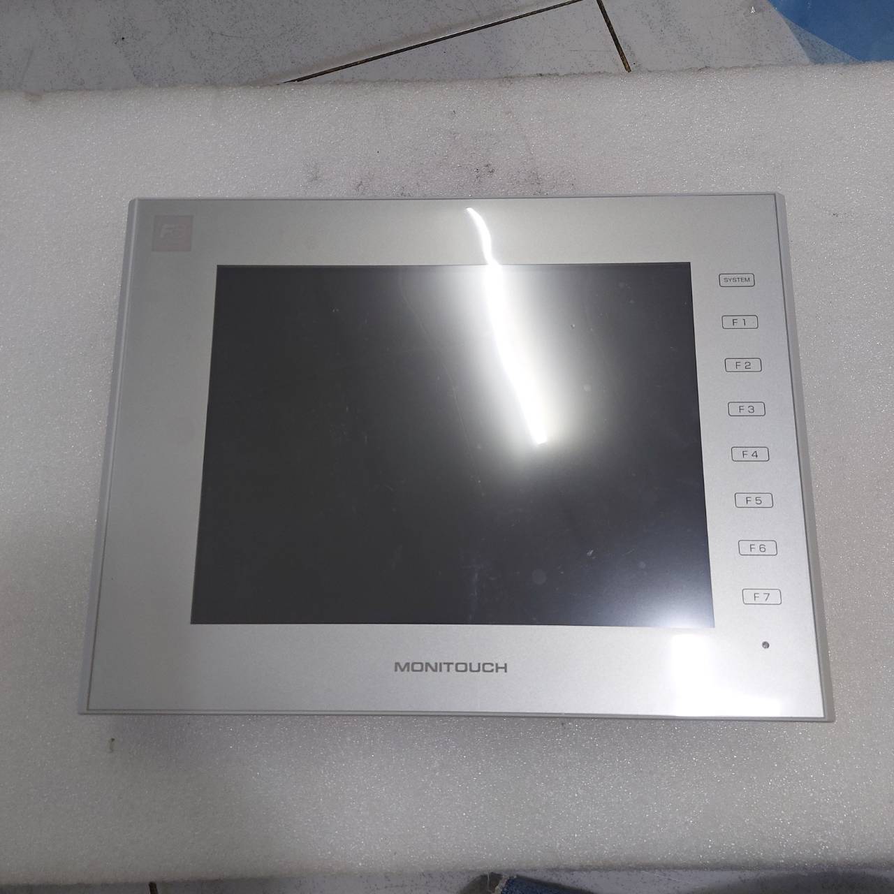 HMI " HAKKO " MODEL : V9100iS