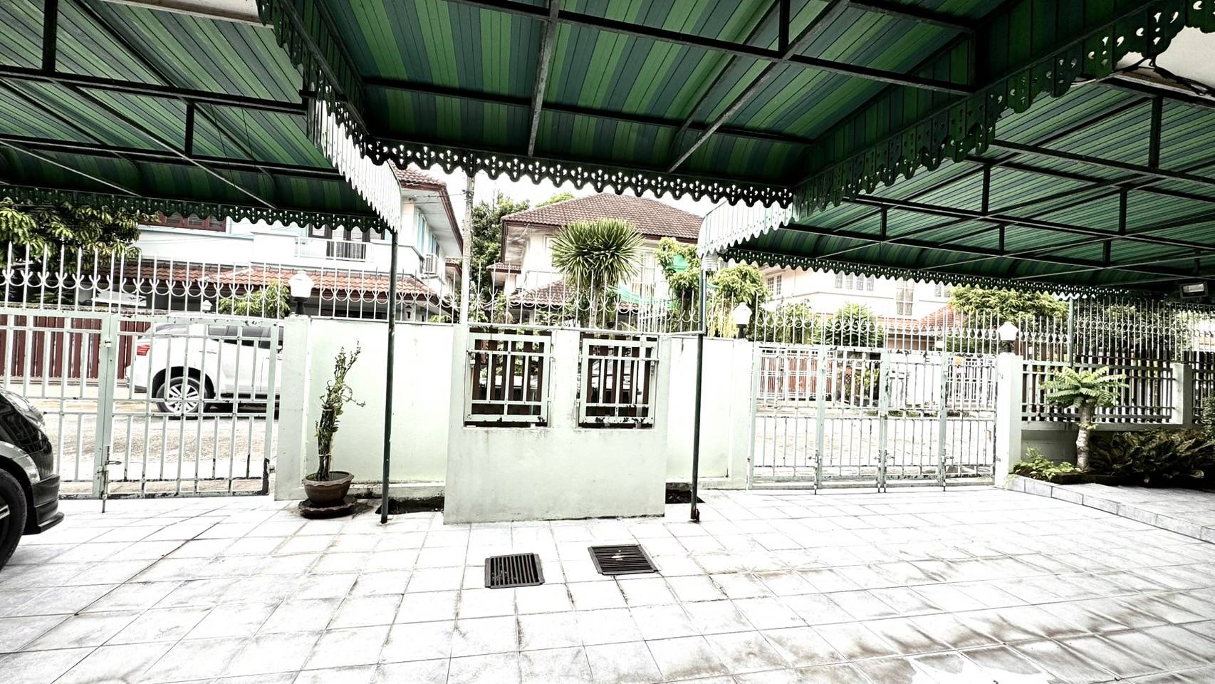 ขายบ้านเดี่ยว โรยัล ปาร์ค วิลล์ สุวินทวงศ์ (Royal Park Ville Suwinthawong) บ้านเดี่ยว 2 ชั้น 2 หลังติด 6 ห้องนอน 4 ห้องน้ำ 3 ที่จอดรถ