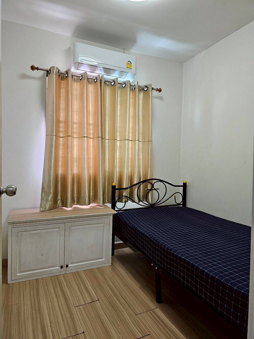 ให้เช่าทาวเฮ้าส์ 2 ชั้น หมู่บ้านพฤกษา 86/1 ซอยลาดกระบัง 54 ใกล้สนามบินสุวรรณภูมิ (N.1867)