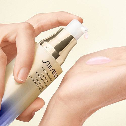 เซรั่มฟื้นบำรุงผิวหน้า SHISEIDO VITAL PERFECTION LiftDefine Radiance Serum ขนาดทดลอง 10ml
