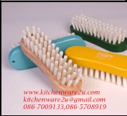 P00016 แปรงไม้ขนพลาสติก (ราคาต่อโหล)