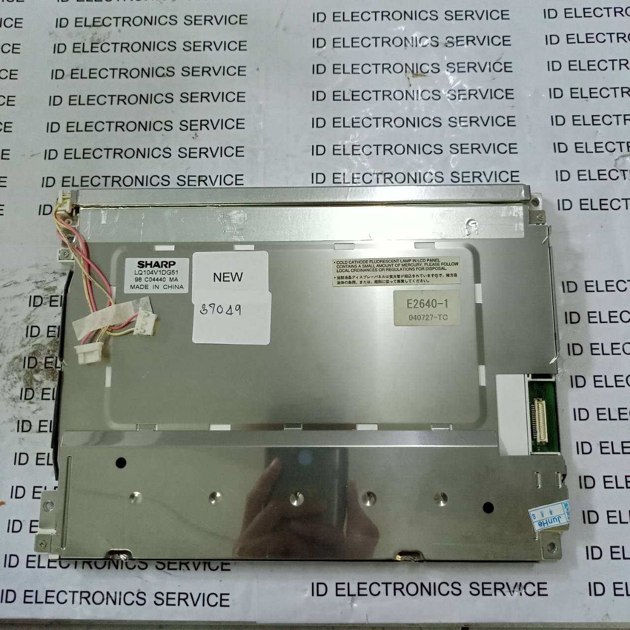 LCD PANEL " SHARP " MODEL : LQ104V1DG51