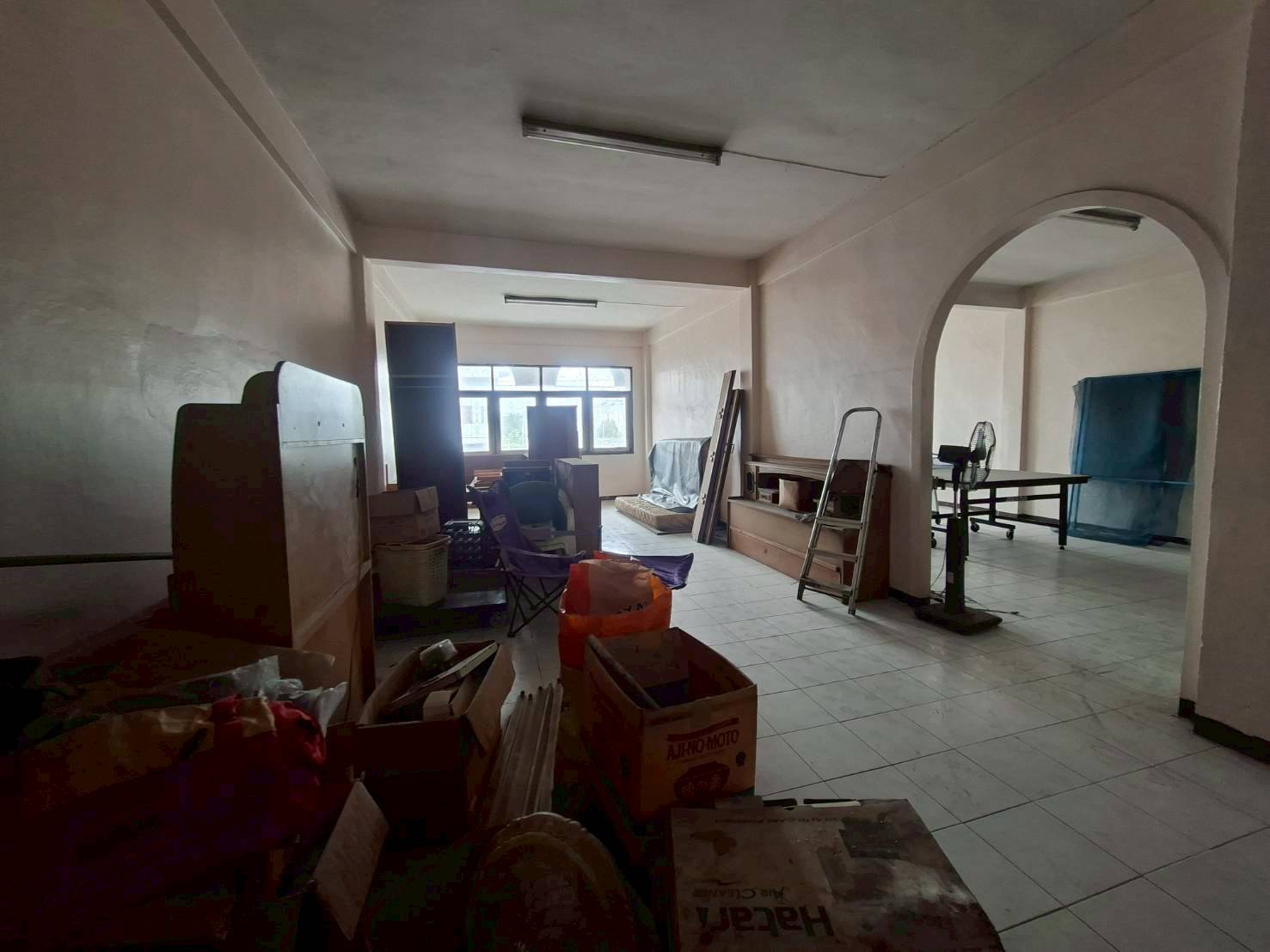 ให้เช่าอาคารพาณิชย์ 1 ห้องข้างล่าง + 2 คูหา ข้างบน 4 ชั้น ติดถนนเฉลิมพระเกียรติ (N.1857)