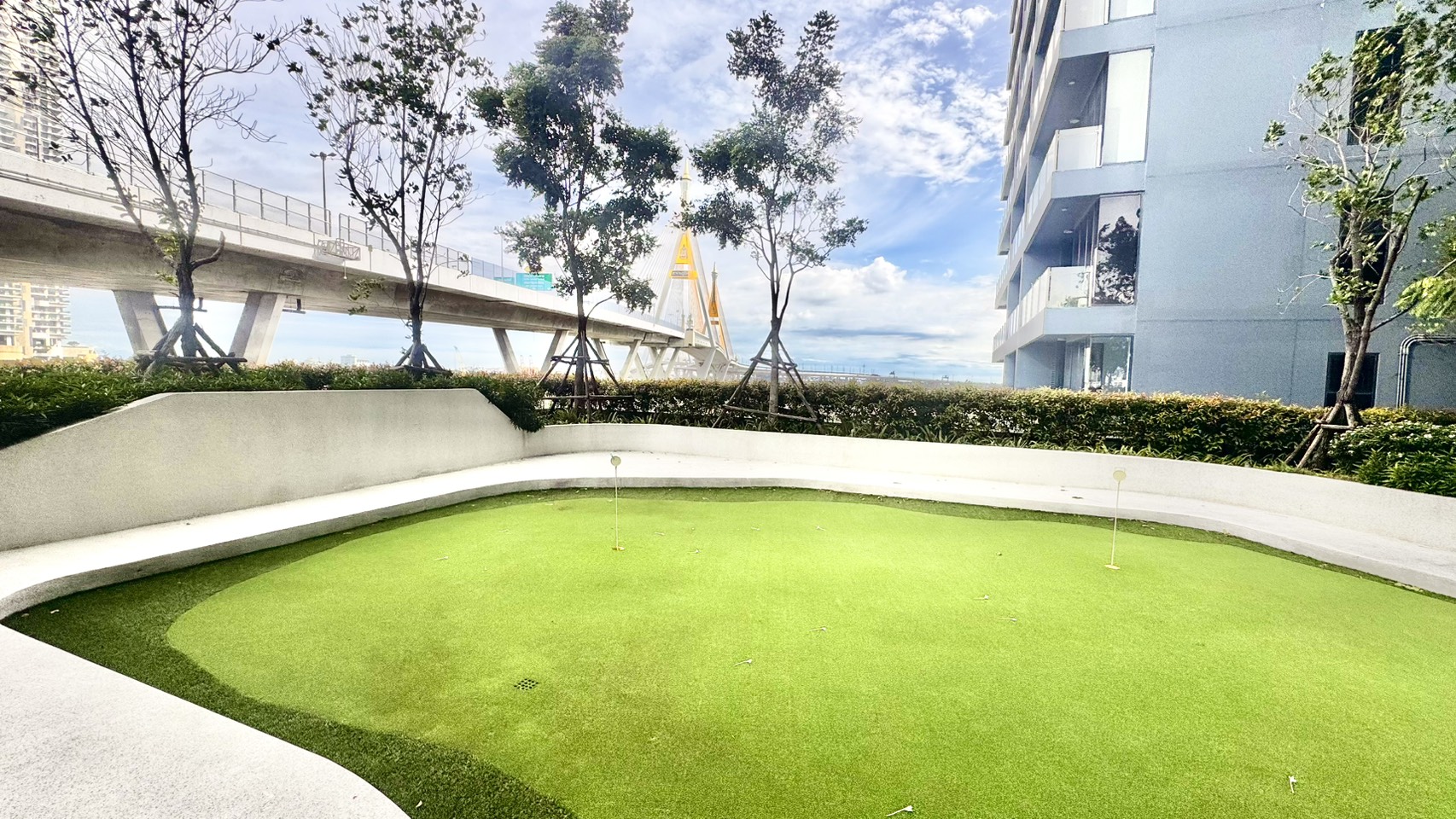 💎 Sapphire Rama 3 – The Riverside Luxury Bangkok Thailand Condominium 💎 “Invest today — live luxuriously, earn steadily.” ✨ Ready to move in!