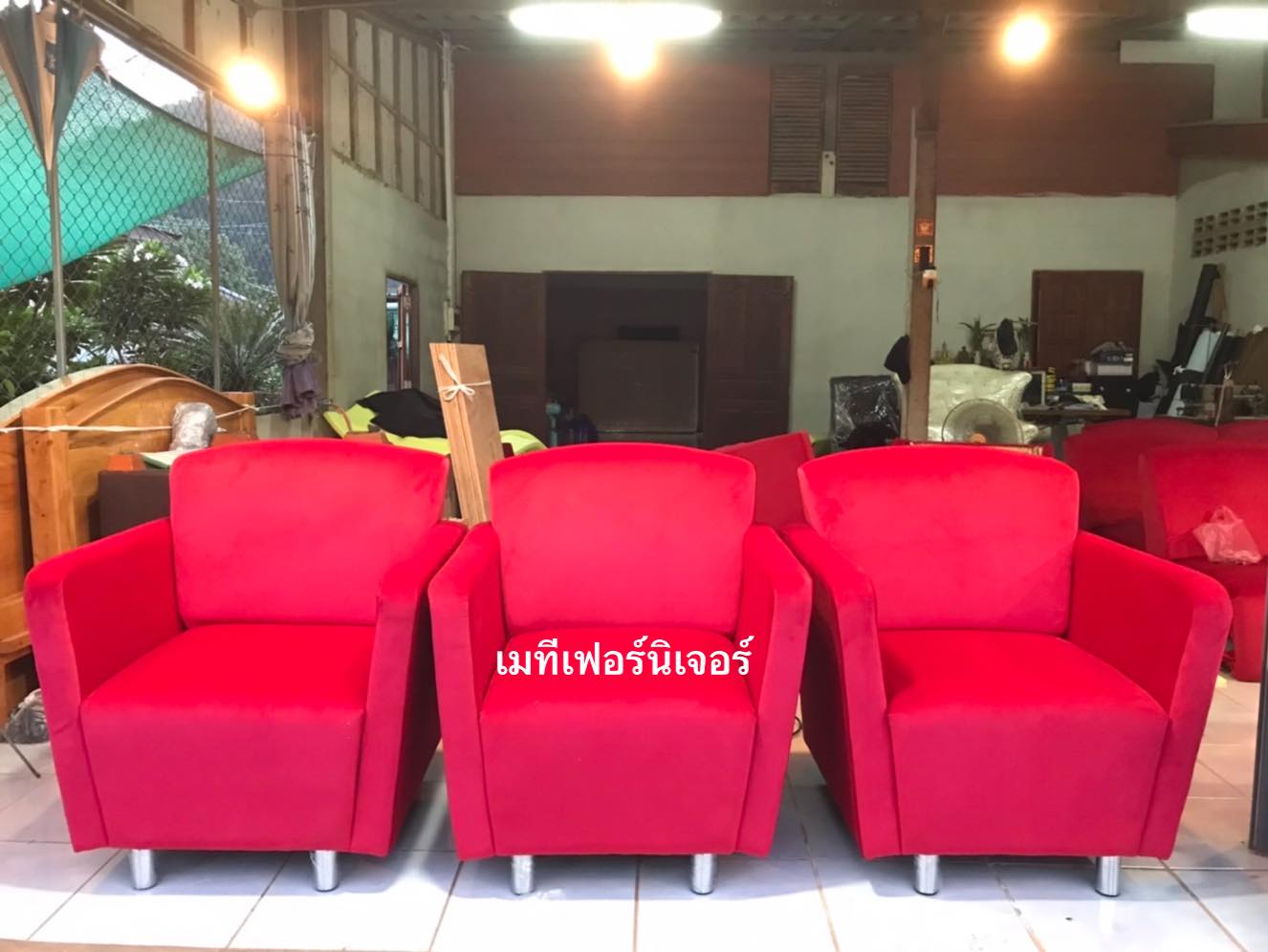 โซฟาเดี่ยวกำมะหยี่ 1 ที่นั่ง รุ่น Ruby Charm