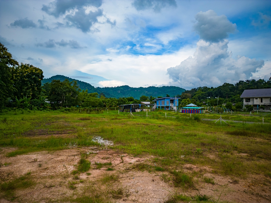 ที่ดินนครนายก ที่ดินวิวเขา อยู่ใกล้ชุมชน เหมาะกับทำการค้าขาย ทำธุรกิจ