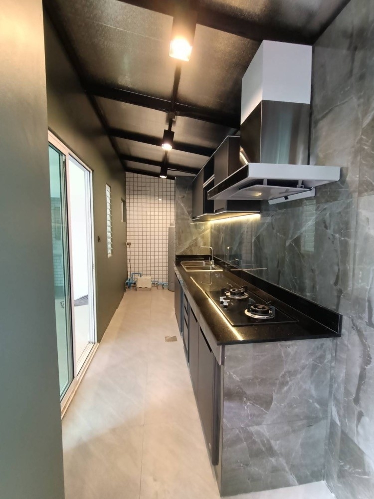 ขายทาวน์เฮาส์ 2 ชั้น วิลเลต ไลท์ พัฒนาการ38 หลังมุม เฟอร์ครบพร้อมอยู่ (N.1026)