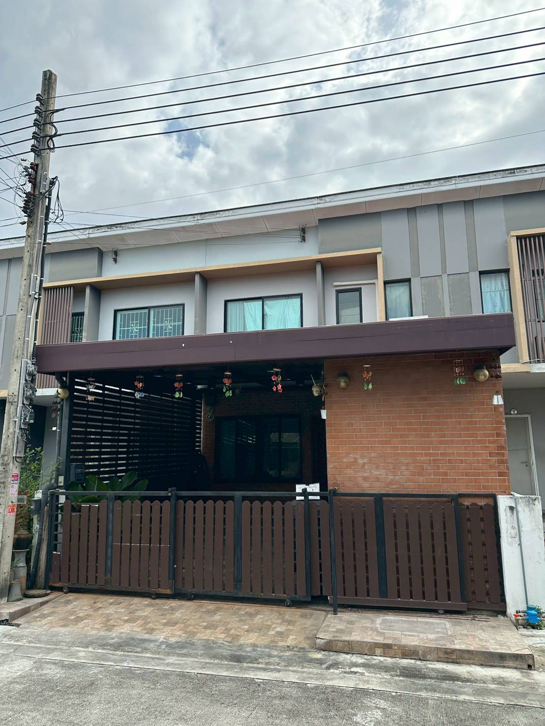 ให้เช่าทาวน์เฮ้าส์ เดอะคอนเนค 15 ถ.เฉลิมพระเกียรติ ร.9 บ้านพร้อมอยู่ (N.1646)