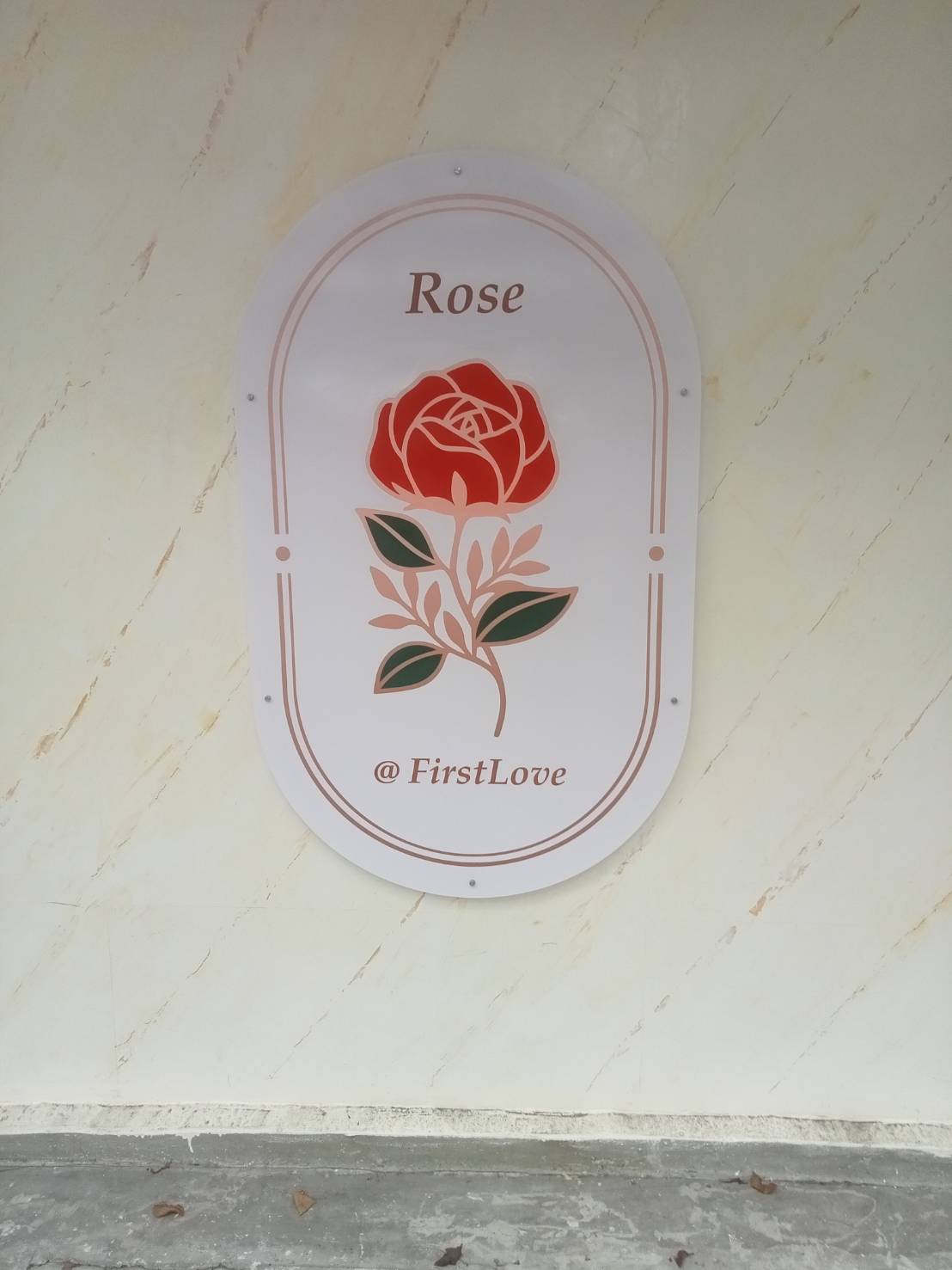 #งานป้ายอะคริลิคติดสติ๊กเกอร์พิมพ์uv