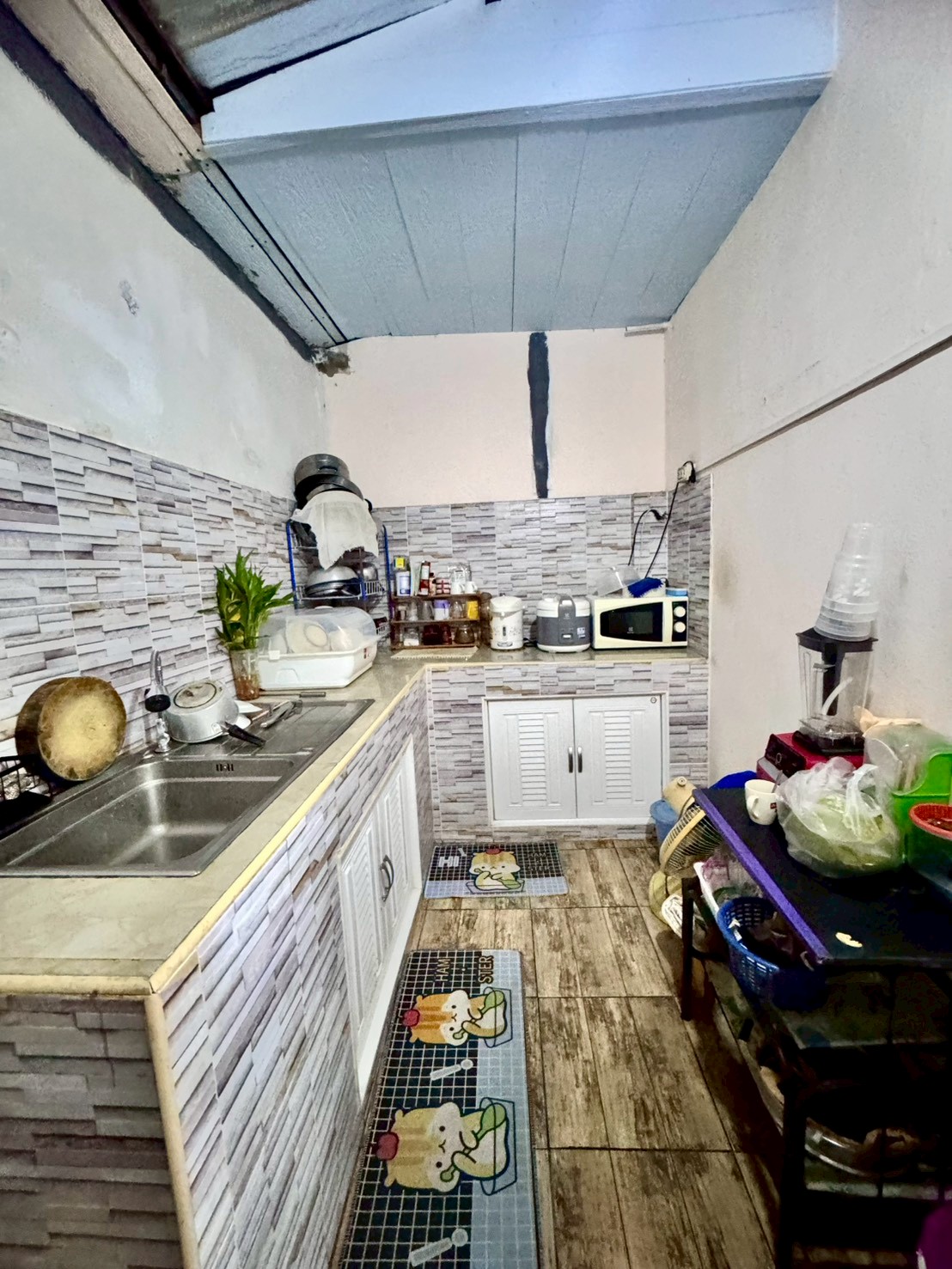 ขายทาวเฮ้าส์ บ้านเฟื่องฟ้า 9 เฟส 2 ซอยมังกร เทพารักษ์ บ้านสวยราคาดี (N.1908)