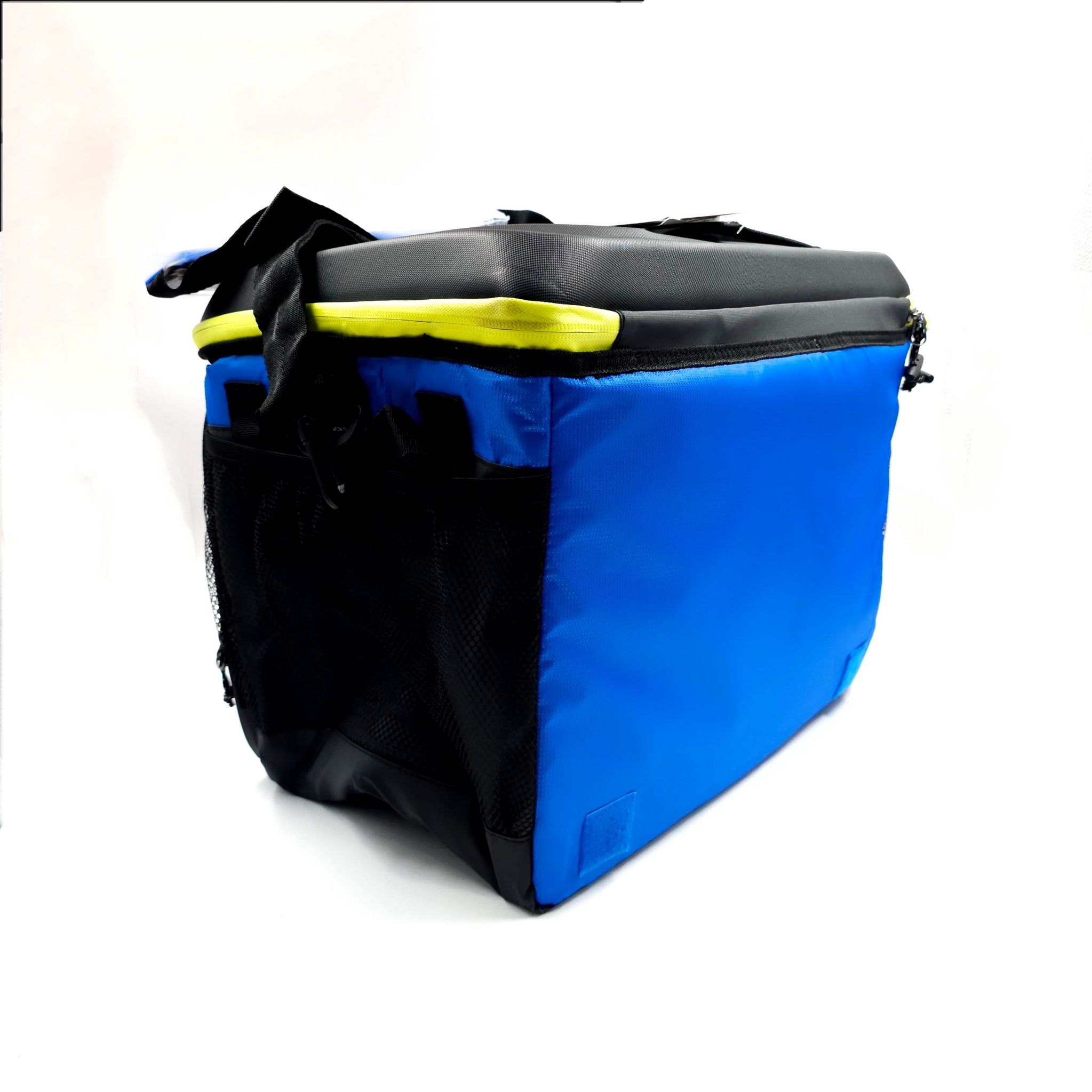 กระเป๋าเก็บความเย็น Titan แบรนด์ดังจากอเมริกา ใบใหญ่ เก็บน้ำ/เบียร์ได้สูงสุด 50 กระป๋อง!!