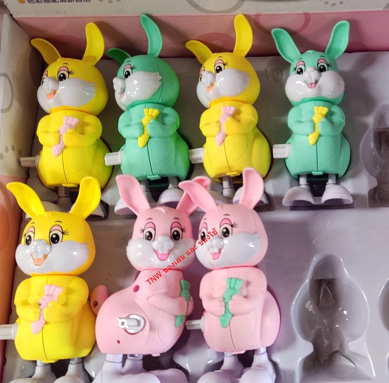 ตุ๊กตาไขลาน รถไขลาน ของเล่นไขลาน กระต่ายไขลาน